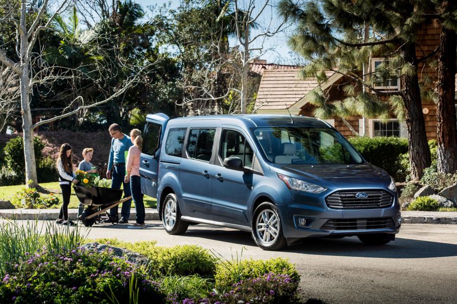  Ford Transit Connect Wagon LWB 2018 года  (NA) (фото 5 из 12)